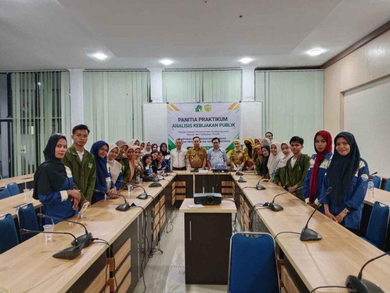 PRAKTIKUM ANALISIS KEBIJAKAN PUBLIK, MAHASISWA APD ANTUSIAS